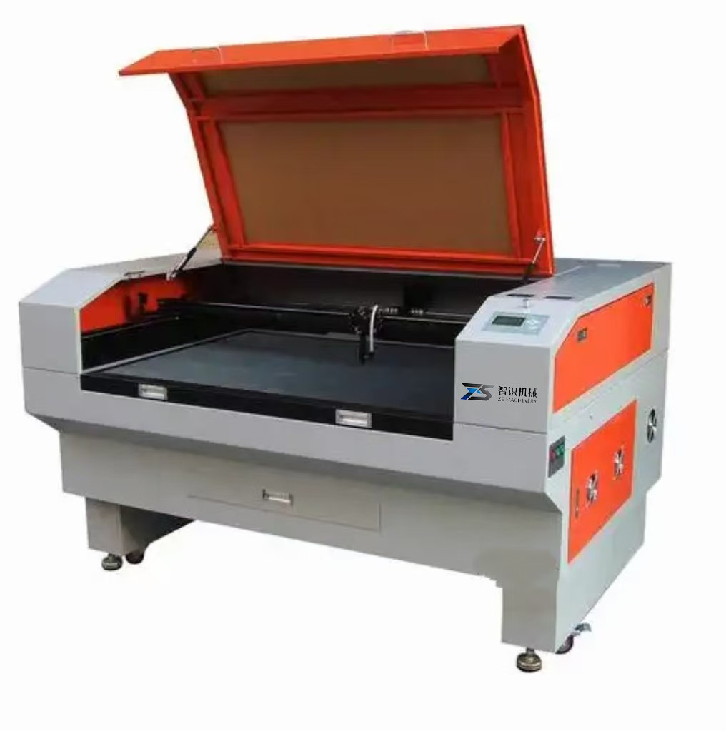 CO2 Laser Cutting Machine